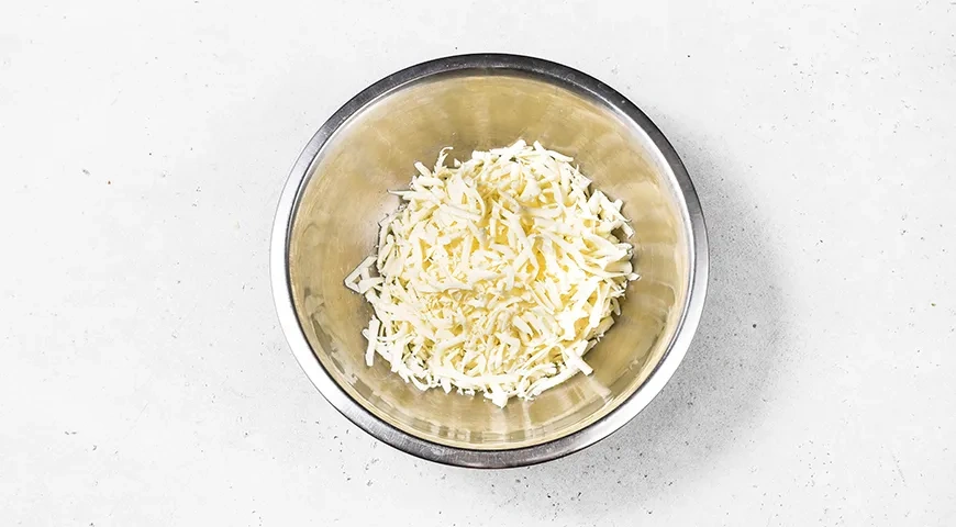 Куриные рулетики с моцареллой в беконе: шаг 1