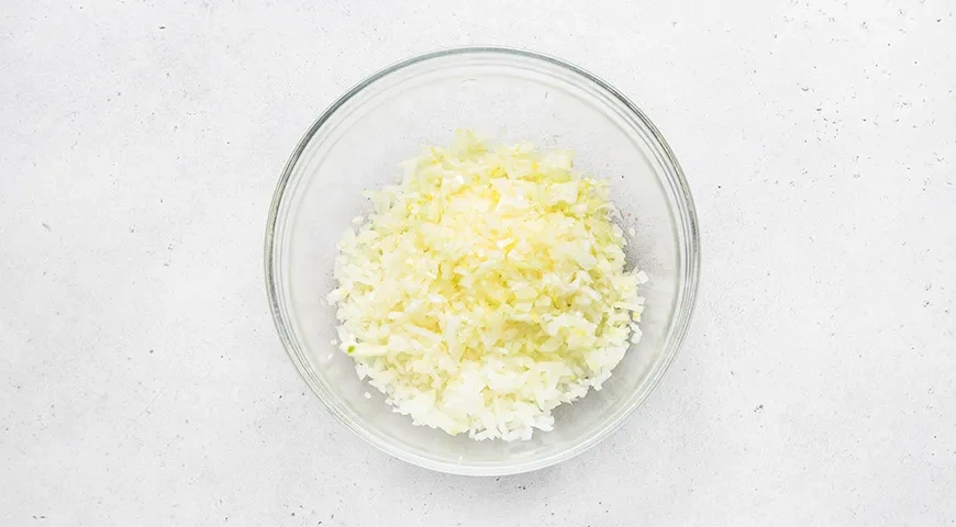 Луковые котлеты: шаг 1