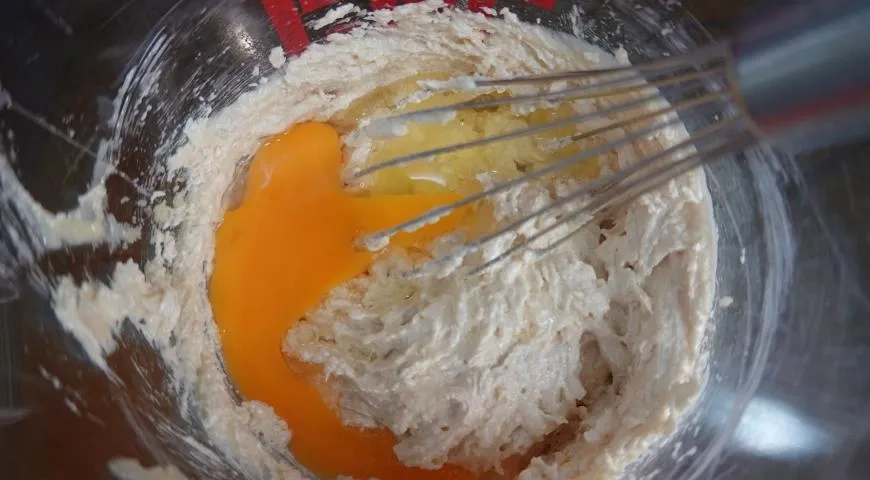 МАФФИНЫ С ЧЕРНИКОЙ ( ВКУСНОТИЩА К ЧАЮ ).: шаг 1