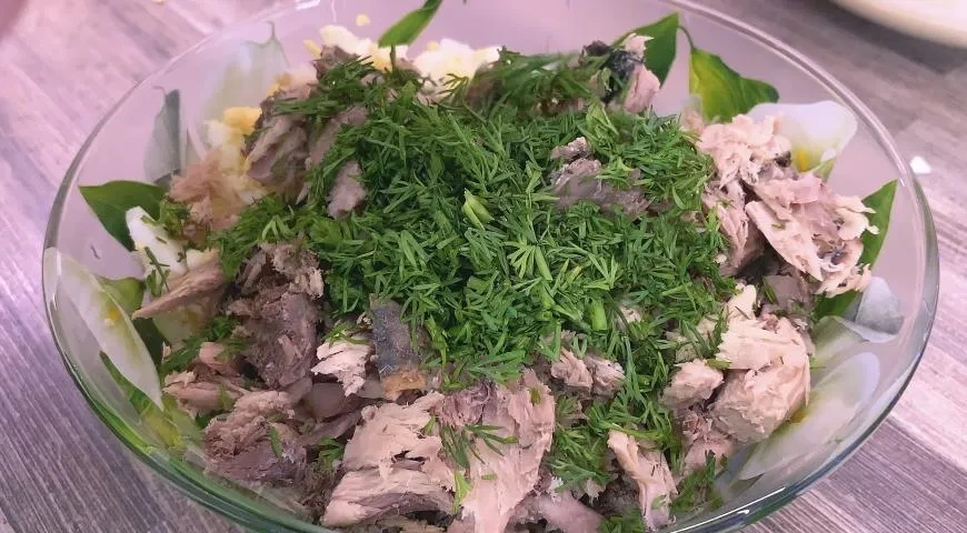 Маффины с начинкой из тунца и яйца: шаг 1