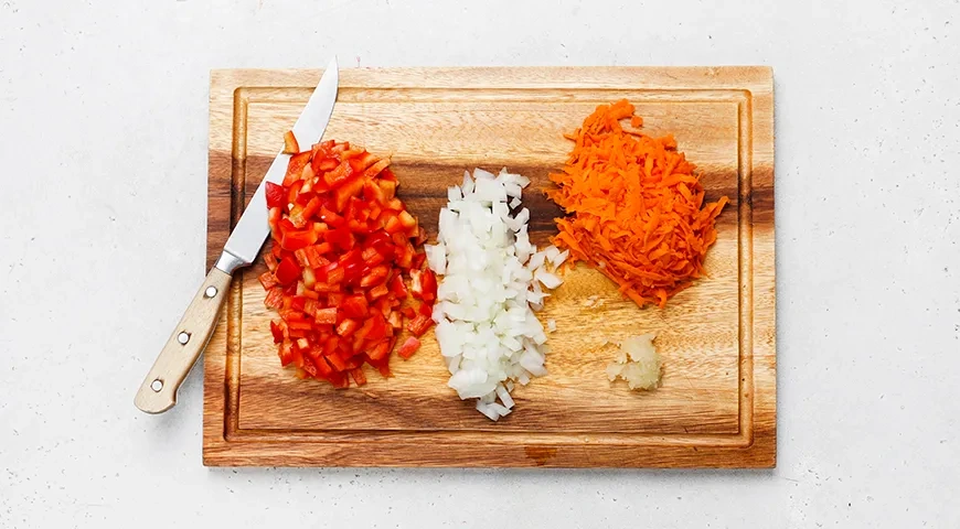 Макароны с курицей и овощами: шаг 1