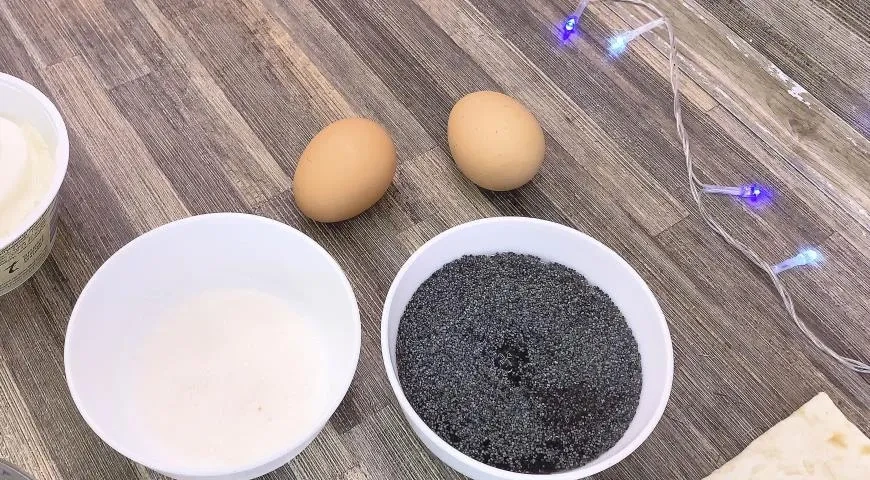 Маковый рулет из лаваша: шаг 1