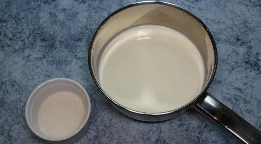 Малиновое мороженое с "Махеевъ" на 14 февраля: шаг 1