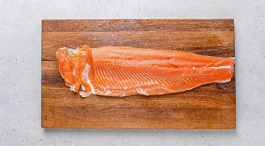 Малосольный лосось быстро приготовленный: шаг 1