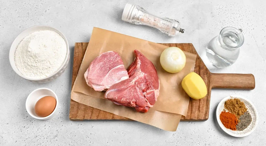 Манты на сковороде: шаг 1