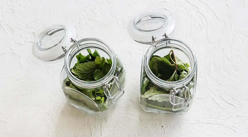 Маринованные помидоры без кожицы на зиму: шаг 1