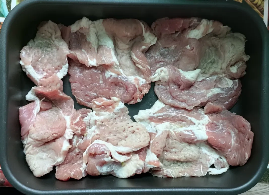 Мясо по-французски: шаг 1