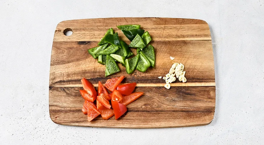 Минтай в кисло-сладком соусе: шаг 1