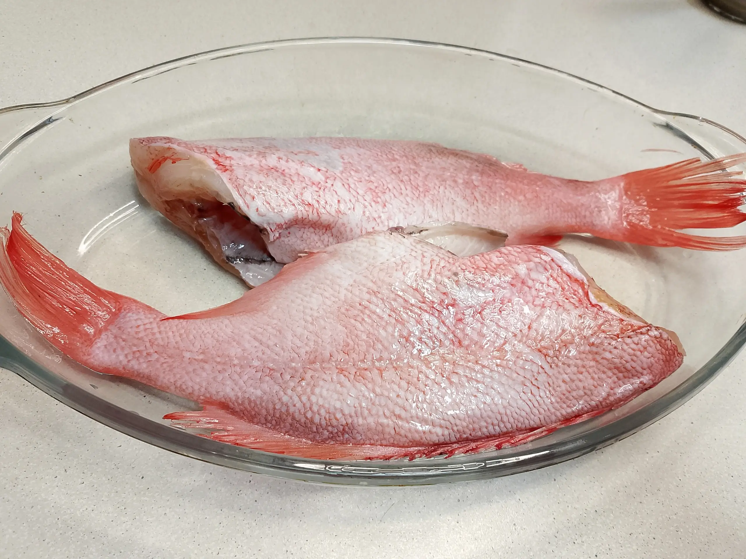 Шаг 1: Морской окунь в духовке