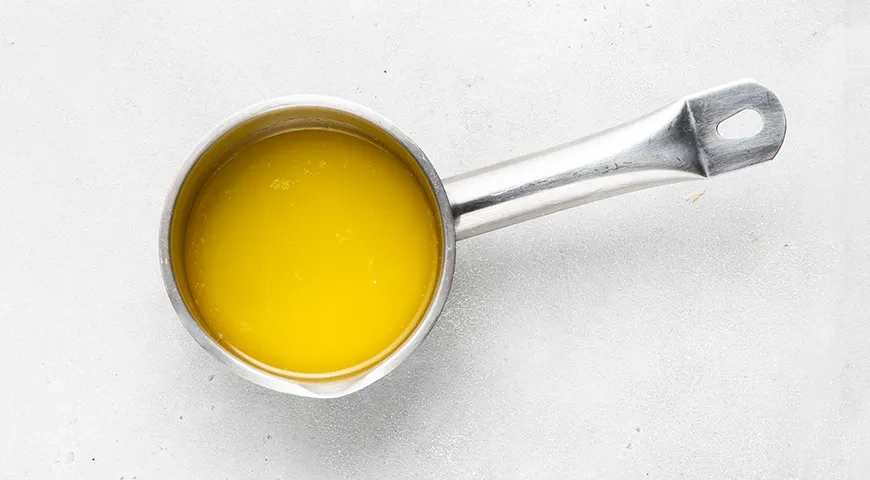 Мягкие венские вафли на молоке: шаг 1