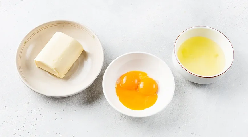 Новогоднее печенье «Лошадки» на елку: шаг 1