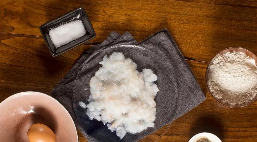 Оладушки из малоглазого макруруса: шаг 1