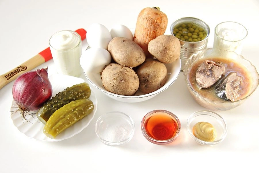 Шаг 1: Оливье с тунцом