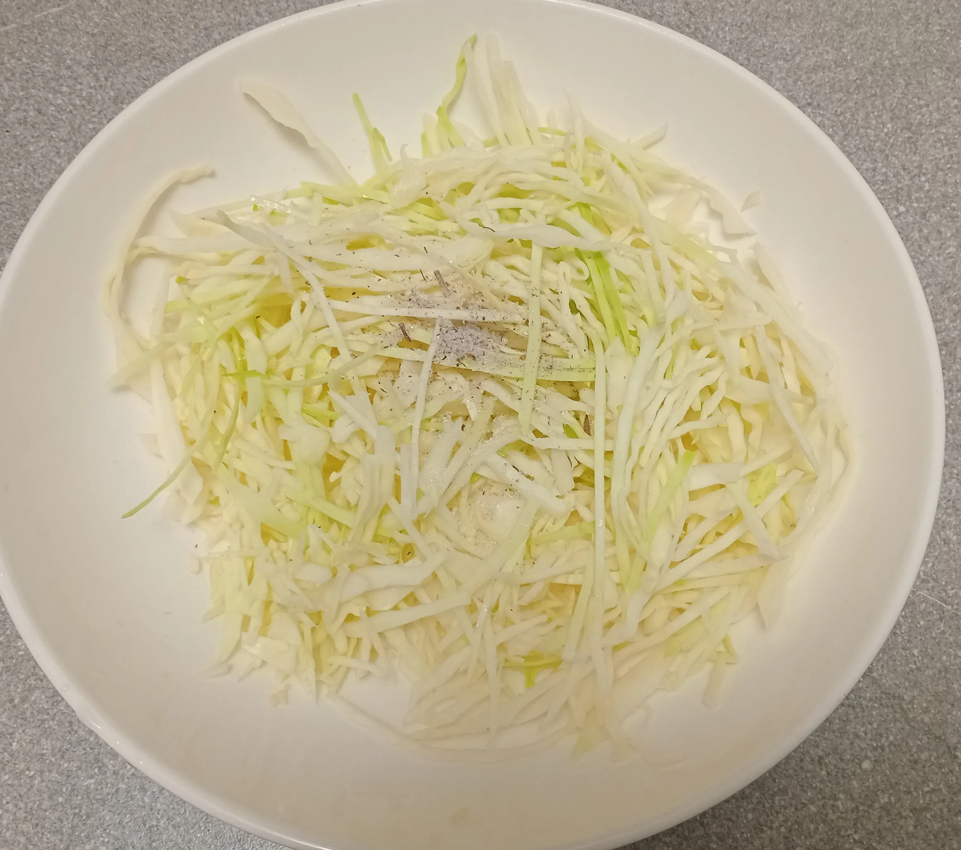 Овощной салат с клюквой: шаг 1