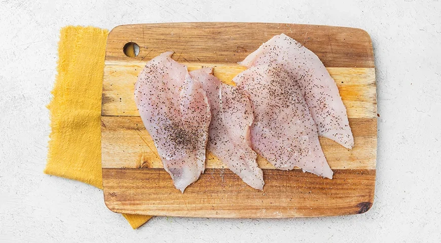 Паста «Альфредо» с курицей: шаг 1