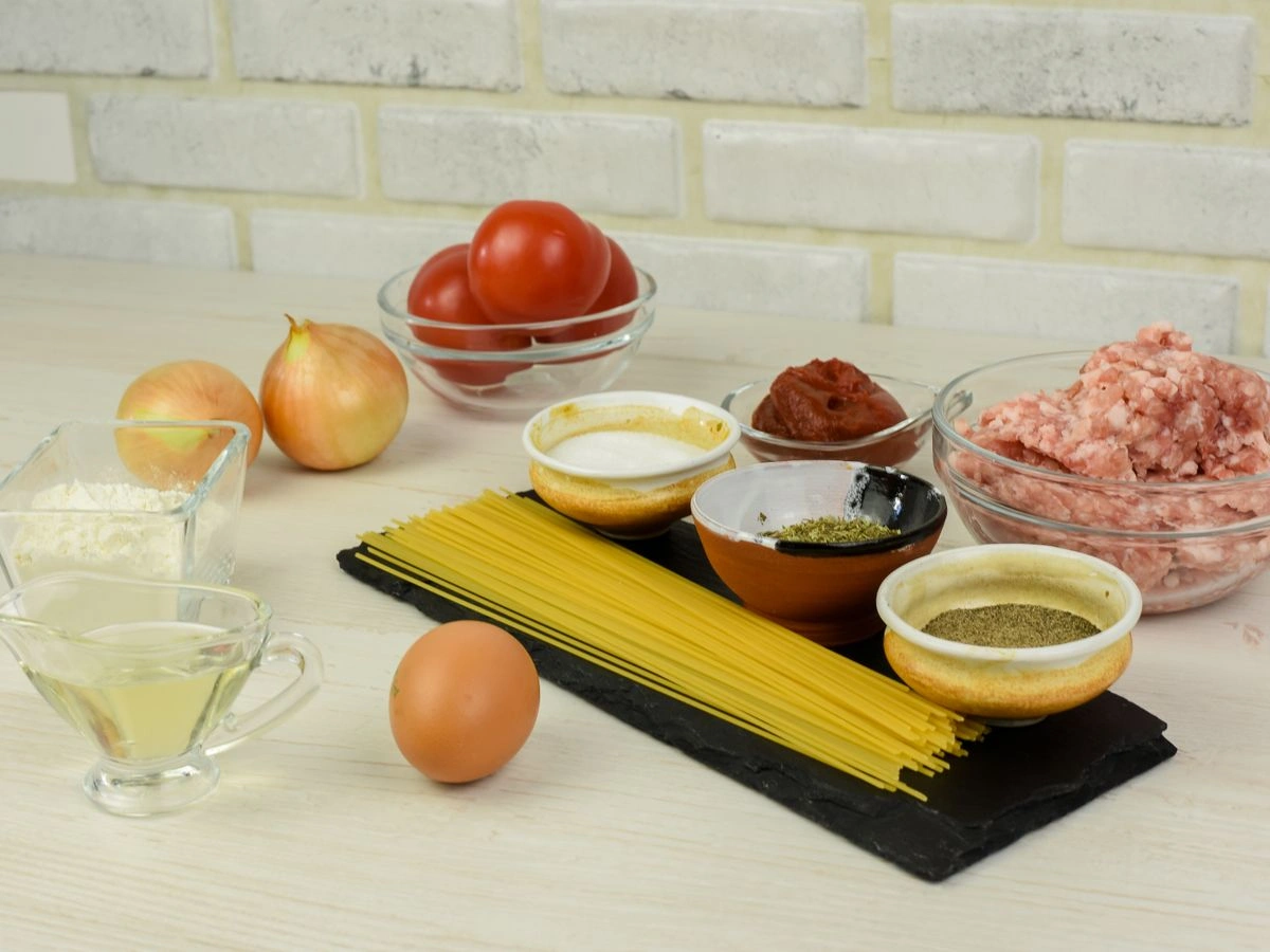 Шаг 1: Паста с фрикадельками