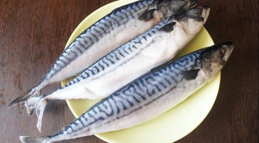 Пикантная скумбрия на гриле: шаг 1