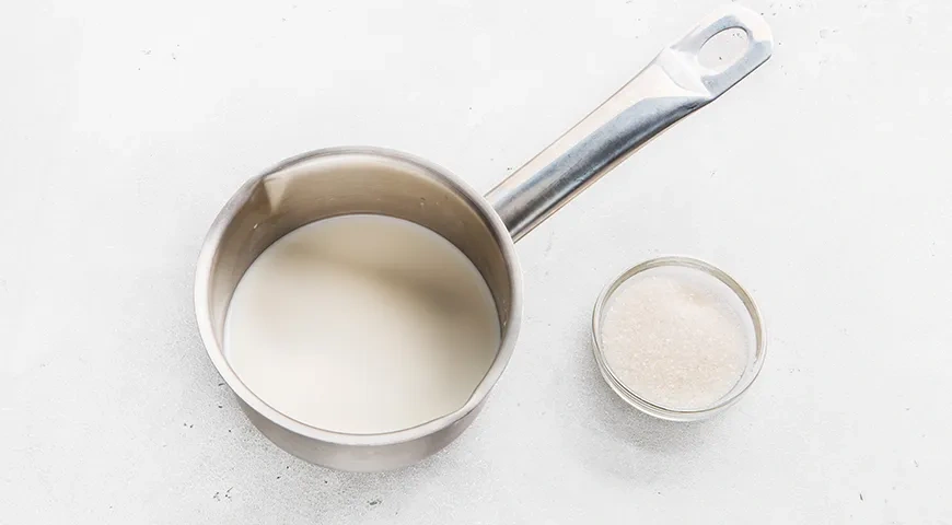 Пирог из дрожжевого теста с повидлом в духовке: шаг 1