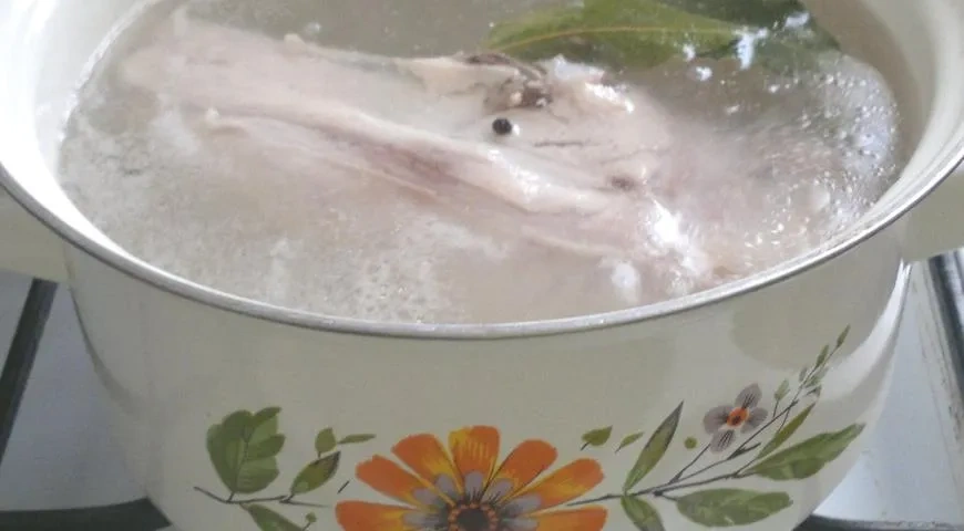 Пирог с курицей и грибами: шаг 1