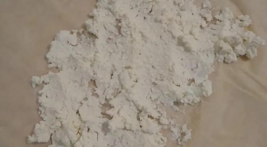 Пирог с рикоттой, сушёной малиной и малиновым джемом Махеевъ к 14 февраля: шаг 1