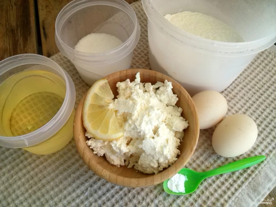 Шаг 1: Пончики из творога