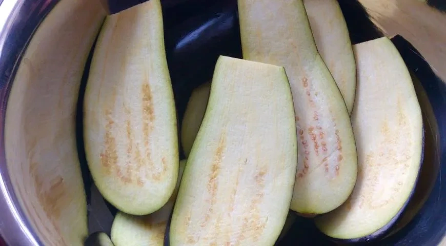 Постный рулет из баклажанов: шаг 1