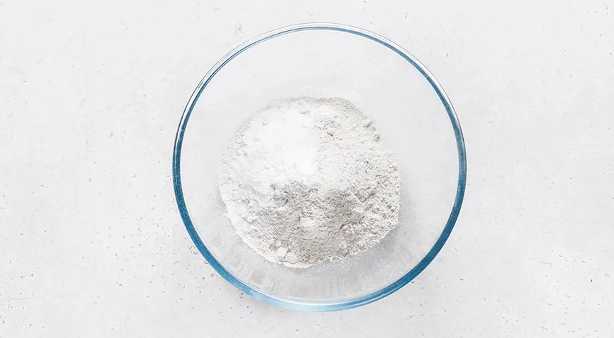 Пышные оладьи из ржаной муки: шаг 1