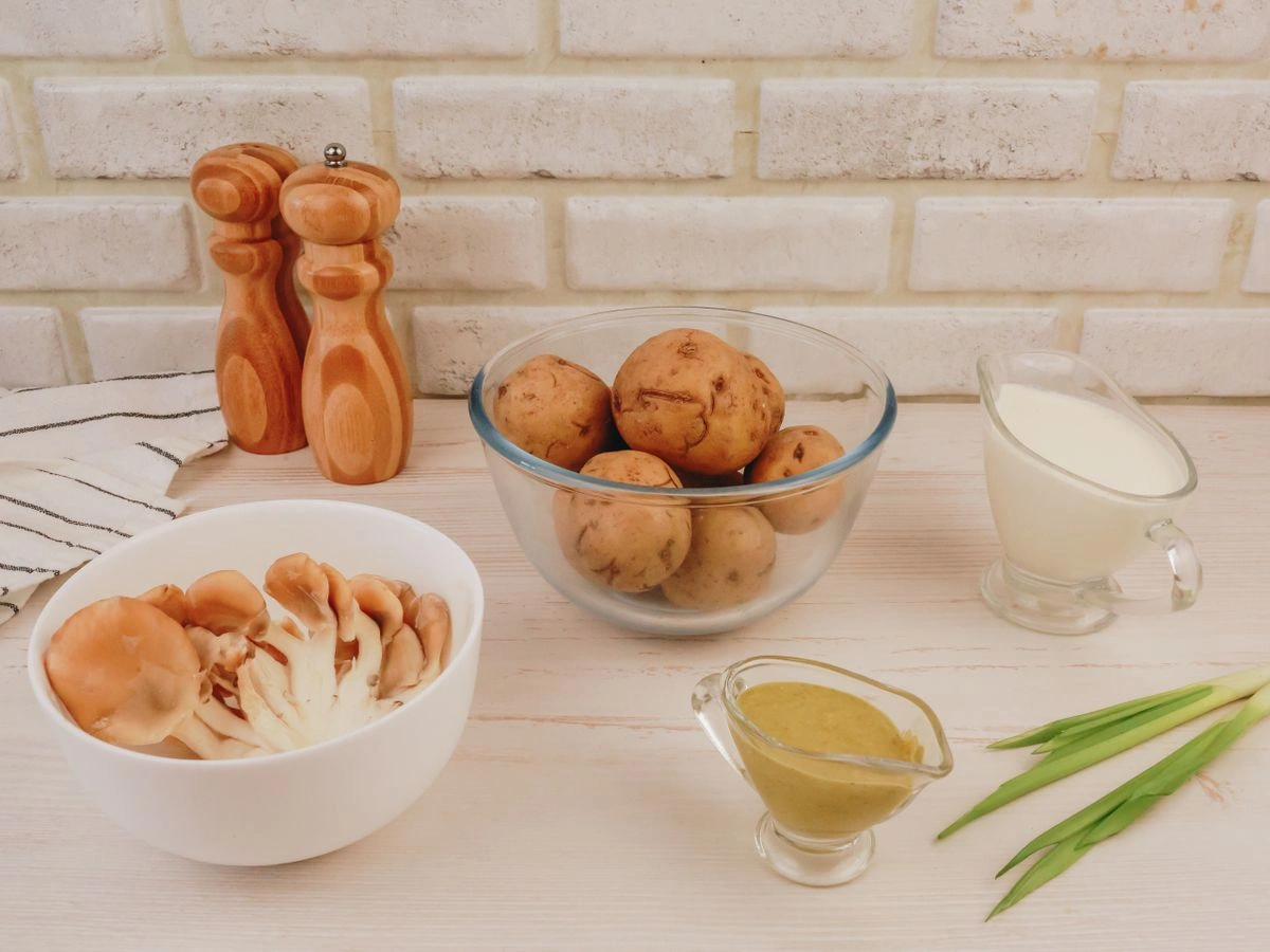 Шаг 1: Пюре с вешенками в сливочном соусе и песто