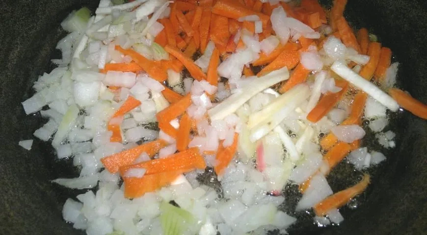 Рагу из капусты и кабачков: шаг 1