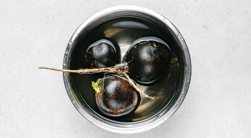 Редька с медом от кашля: шаг 1