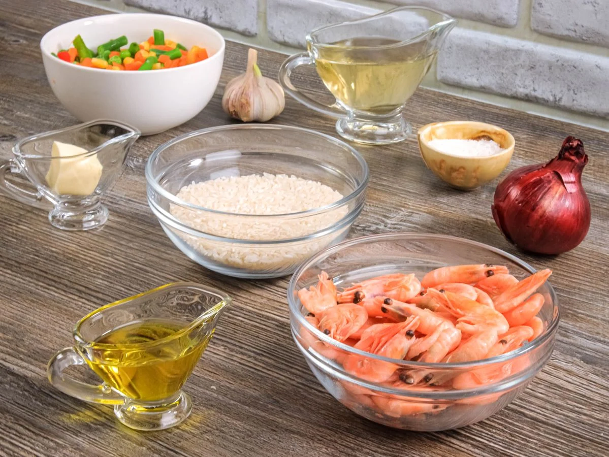 Шаг 1: Ризотто с креветками и овощами