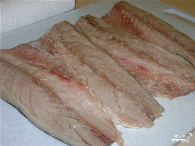 Шаг 1: Рулет из скумбрии