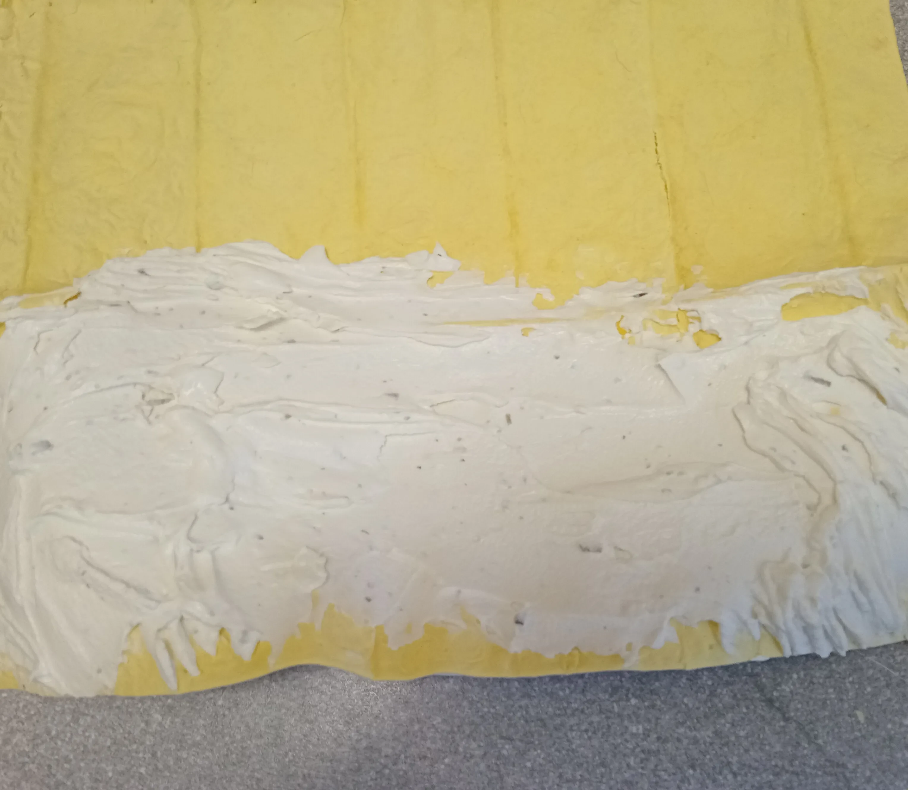 Рулетики из лаваша с крабовыми палочками: шаг 1