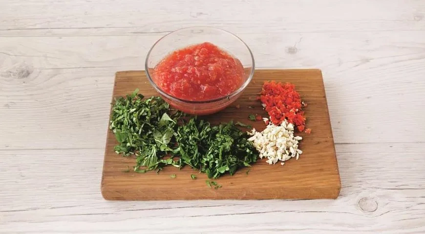 Рыба в конверте с овощами: шаг 1