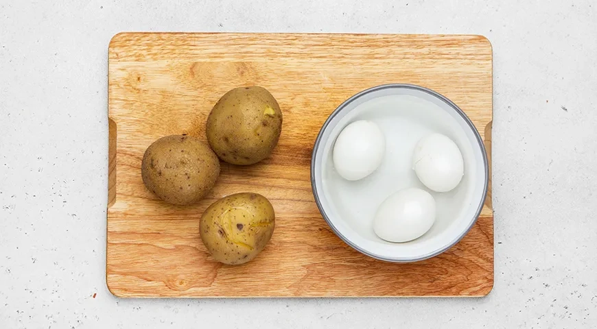 Салат Генеральский с грибами: шаг 1