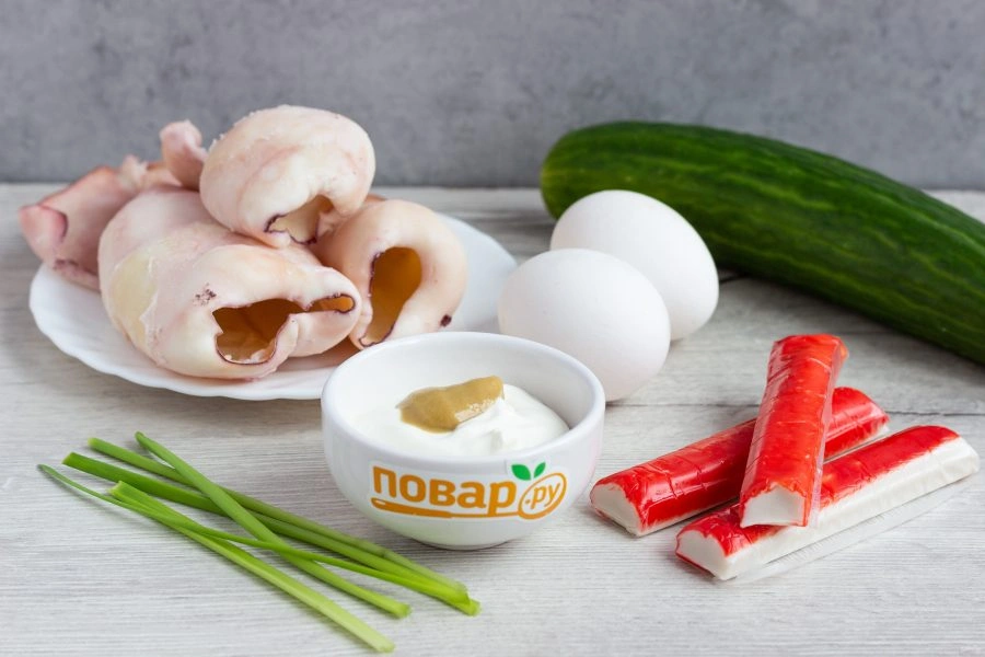 Шаг 1: Салат мед у за