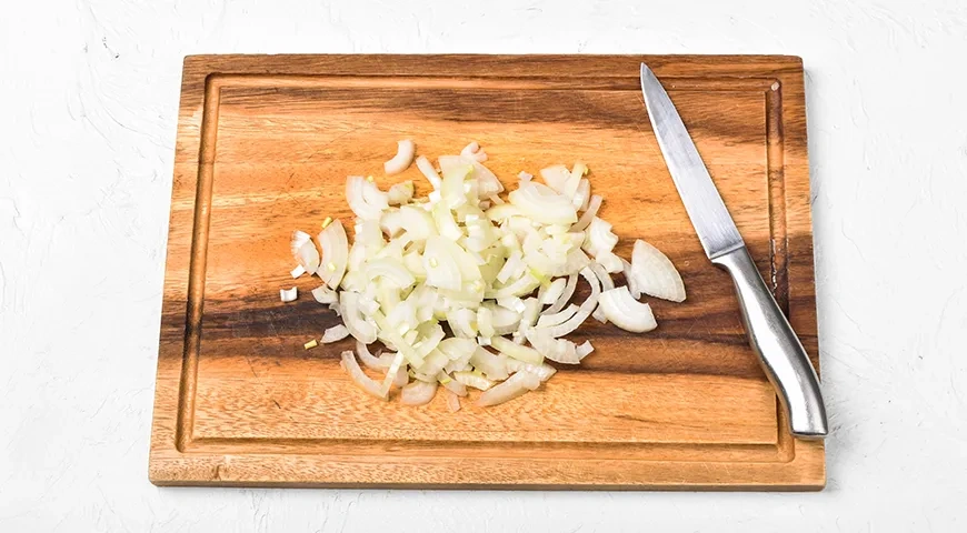 Салат Мужские грезы с курицей: шаг 1