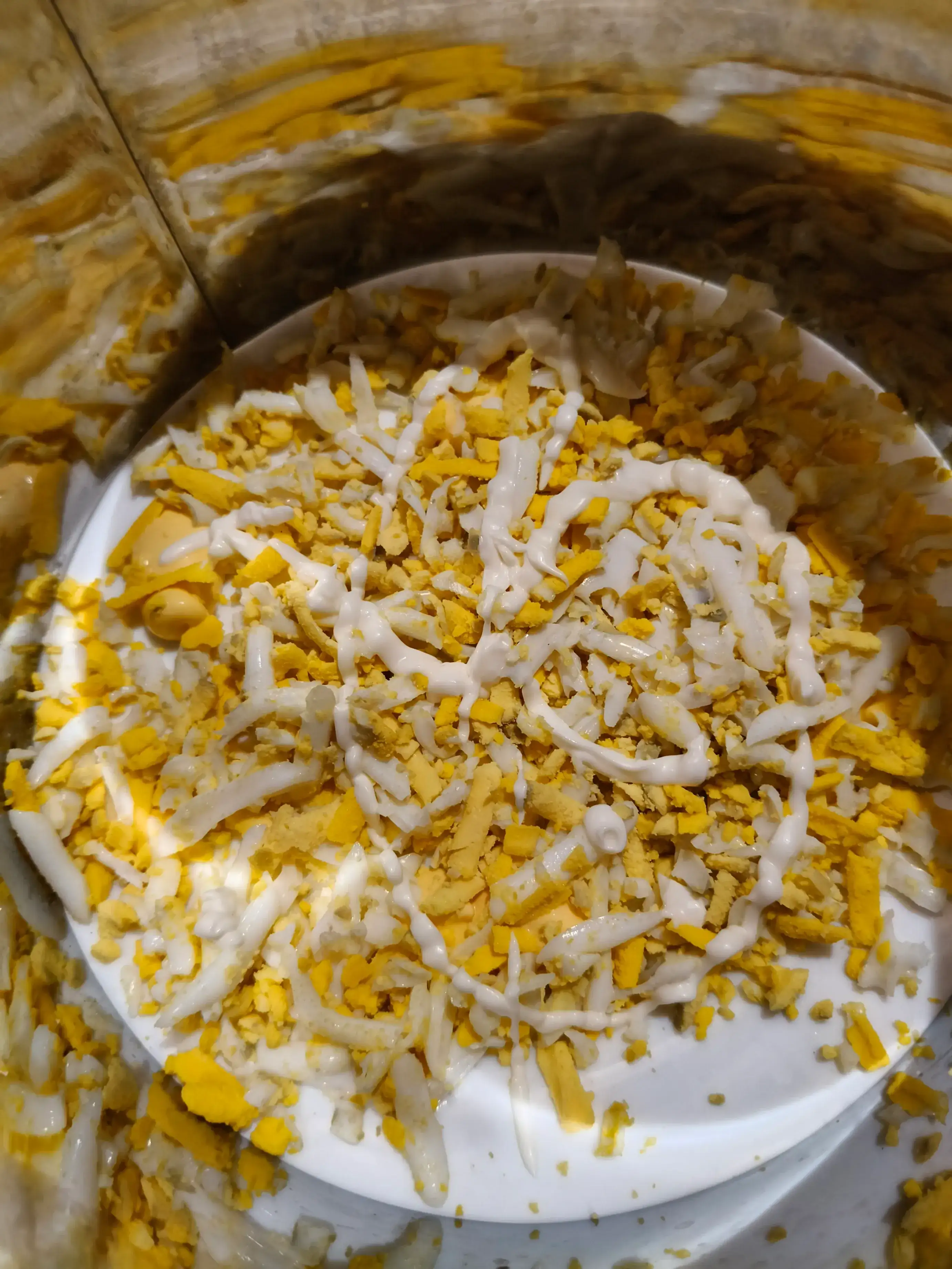 Салат с форелью: шаг 1