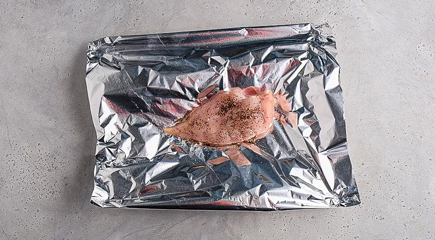 Салат с пекинской капустой, индейкой и лапшой быстрого приготовления: шаг 1