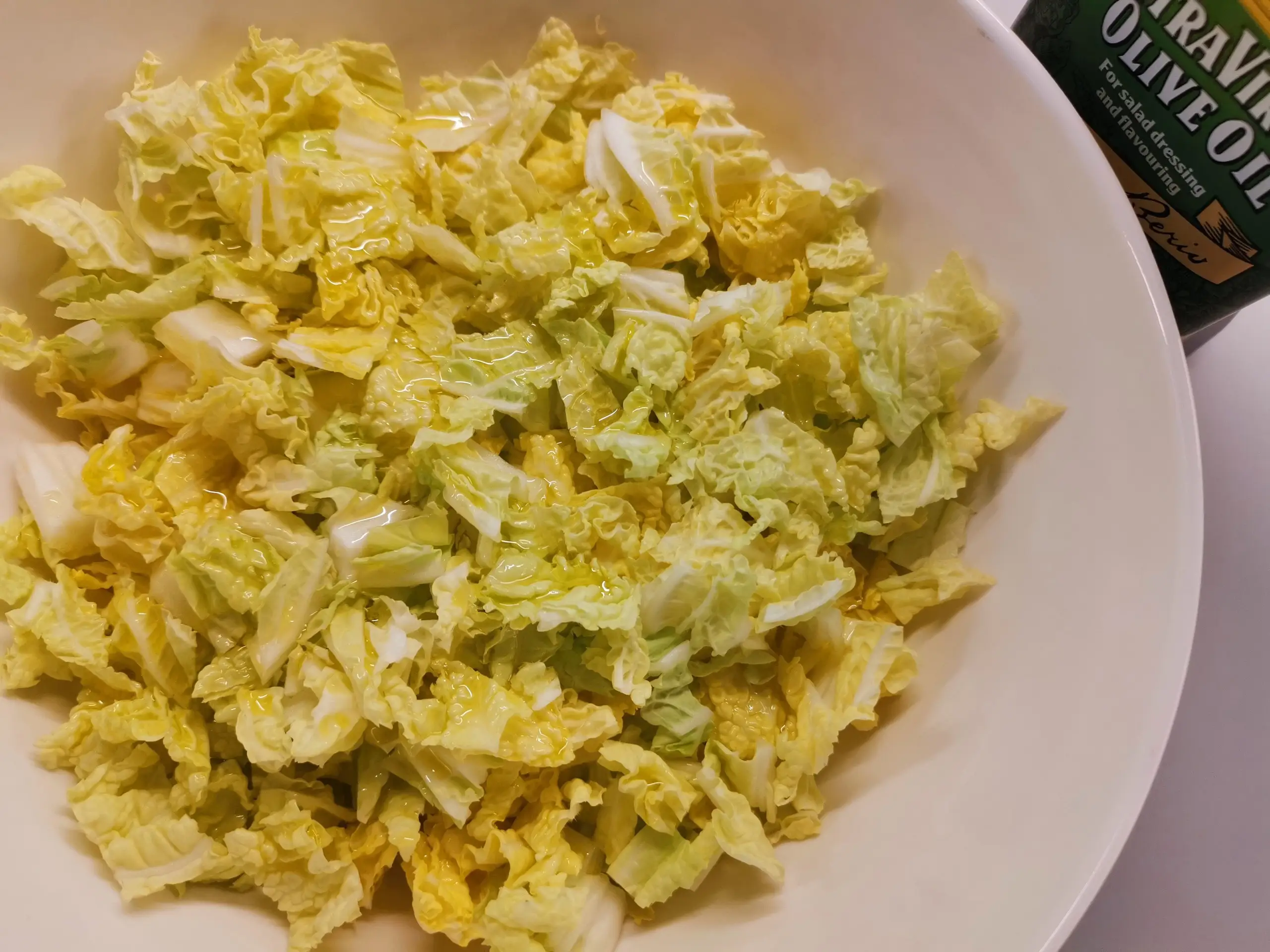 Шаг 1: Салат с вялеными помидорами