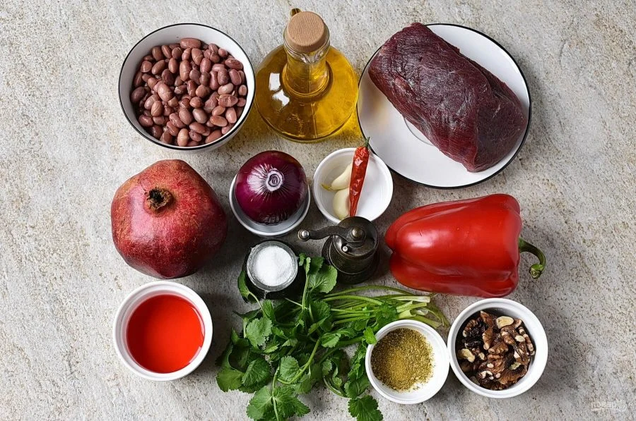 Шаг 1: Салат тбилиси с гранатом