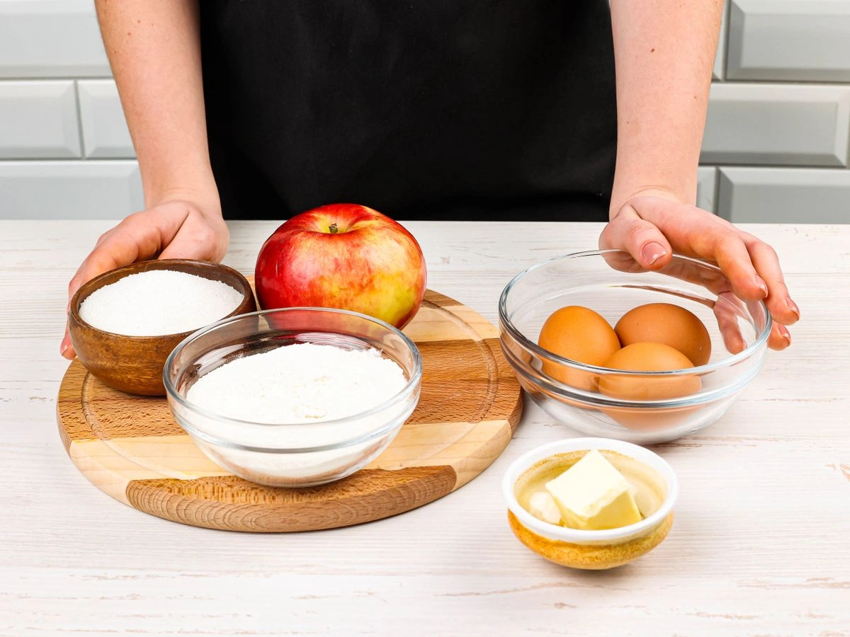 Шаг 1: Шарлотка