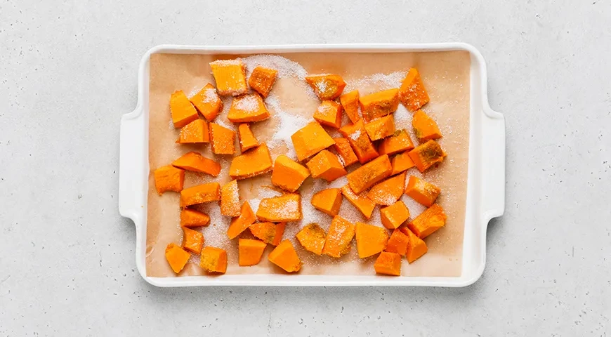 Шарлотка с тыквой и корицей: шаг 1