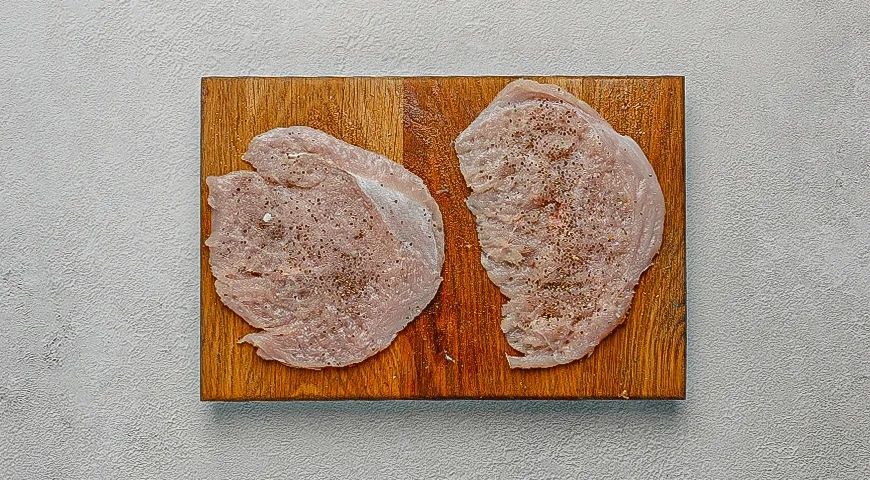 Шницель из индейки в духовке: шаг 1