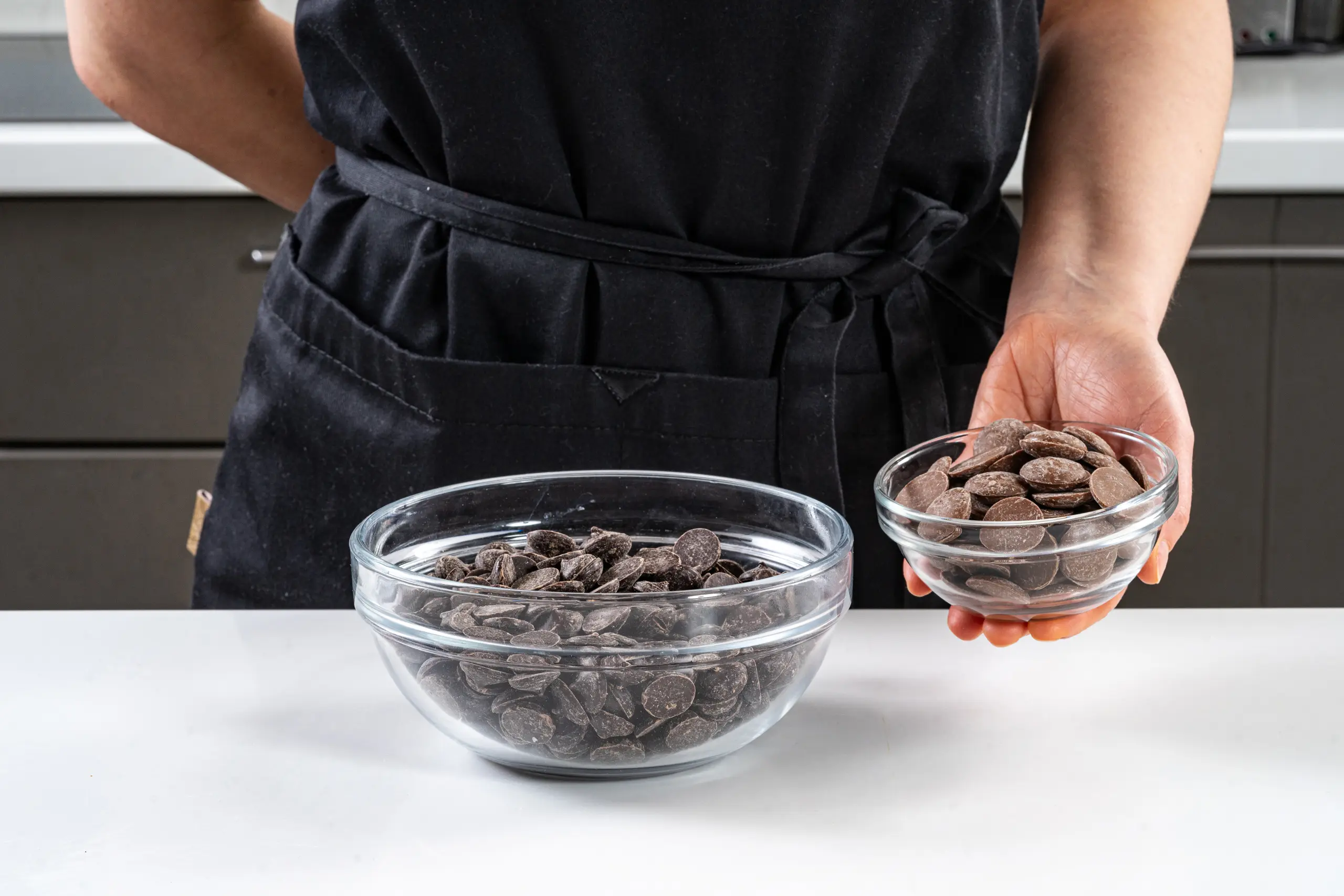 Шаг 1: Шоколадные пасхальные яйца