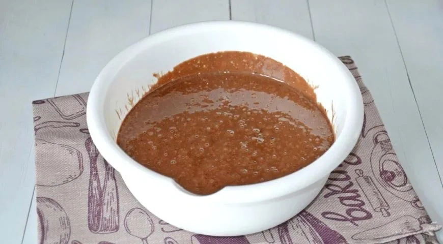 Шоколадный торт на сковороде: шаг 1