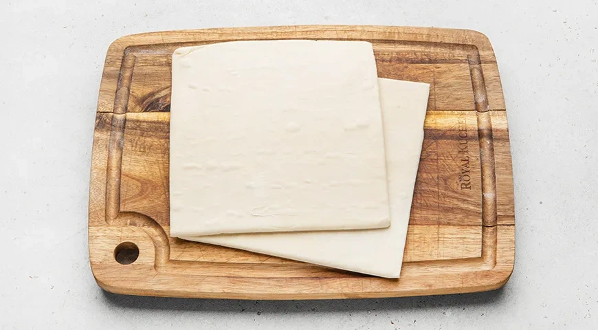 Слойки с повидлом: шаг 1