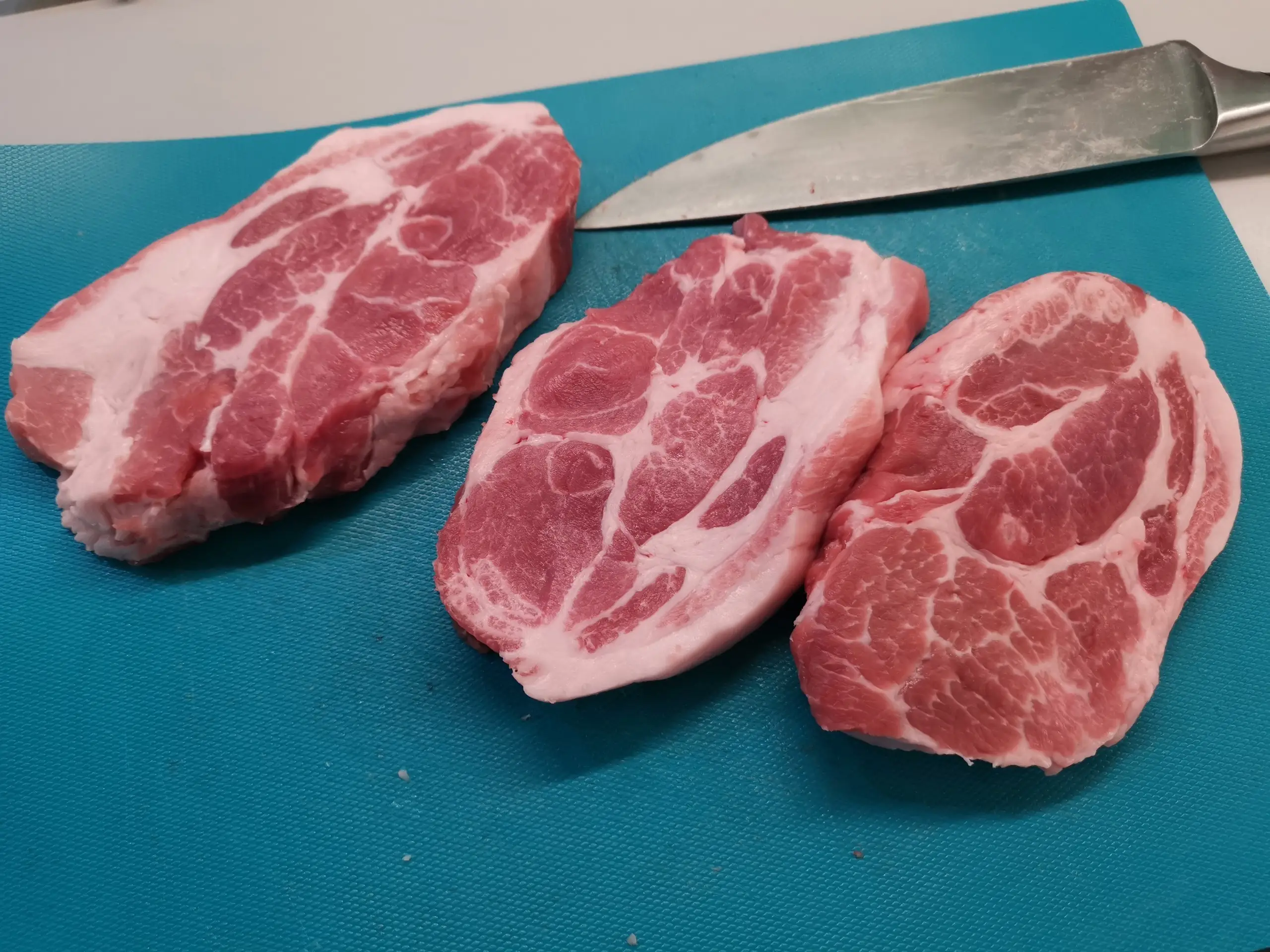 Шаг 1: Сочный стейк из свинины