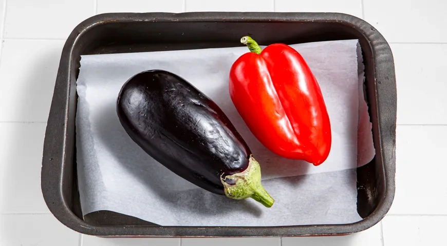 Соус из баклажанов: шаг 1