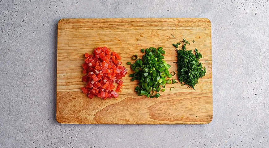 Соус из творожного сыра с копченым лососем: шаг 1